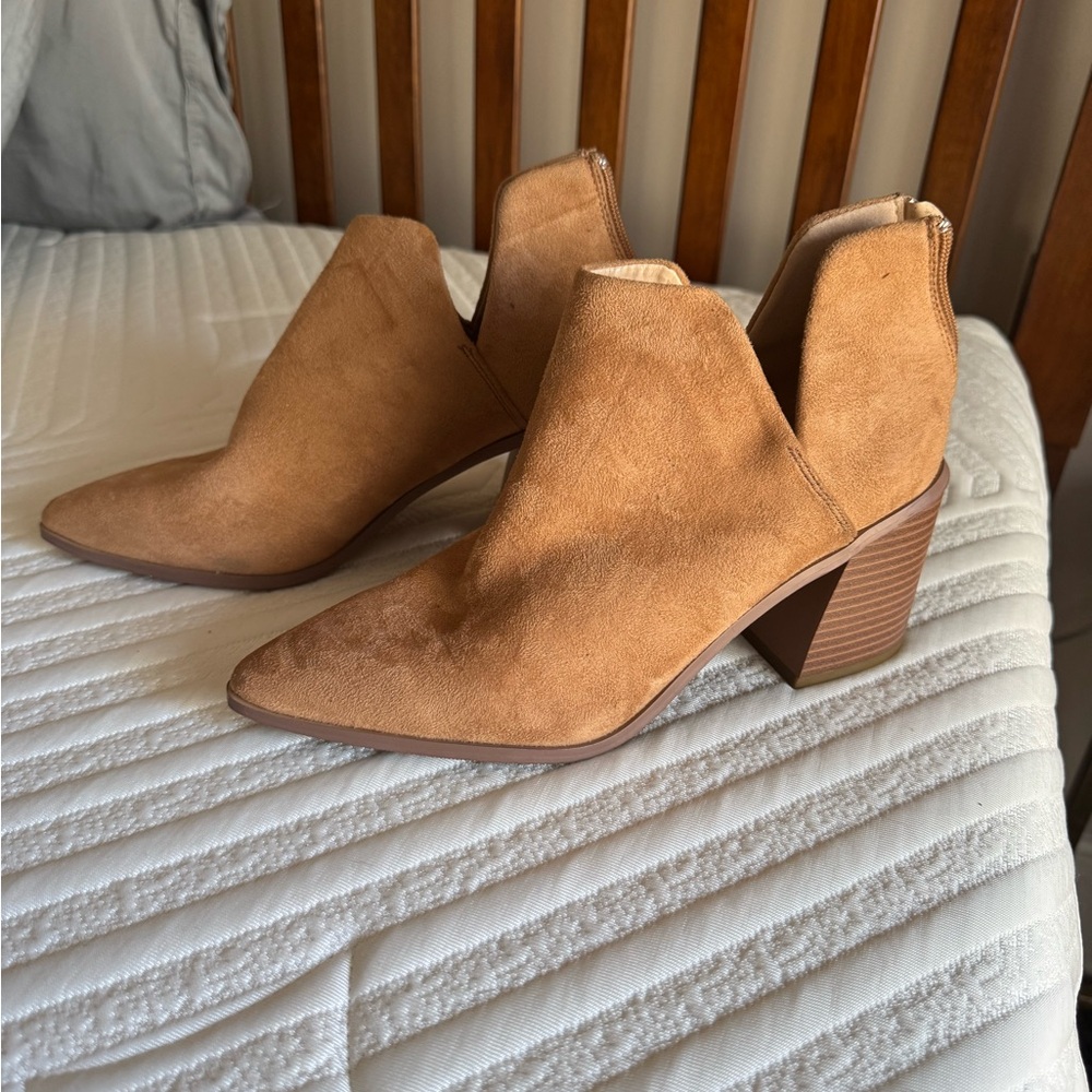 Stylish Tan Ankle Booties
